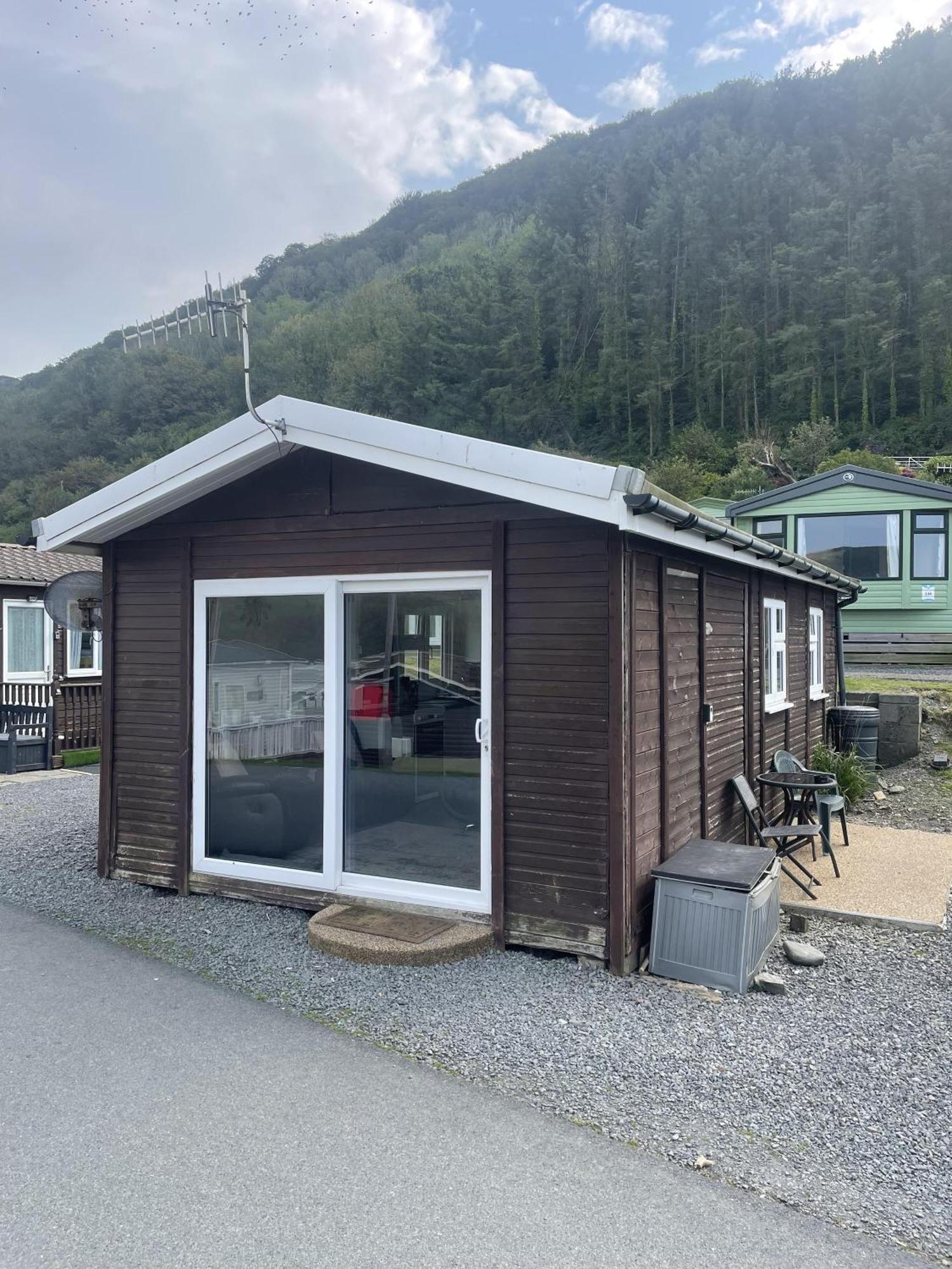 Charming Chalet Nestled In Heart Of Clarach Bay Aberystwyth Ngoại thất bức ảnh